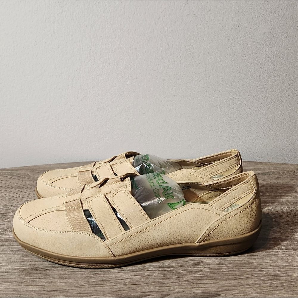 New COMFORTVIEW NEW  SHOES WOMEN'S BEIGE COLOR ALL MAN MADE MATERIAL SIZE 11